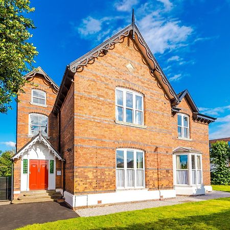 Supersized Studio In Chester Exteriér fotografie