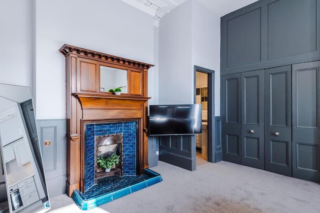 Supersized Studio In Chester Exteriér fotografie